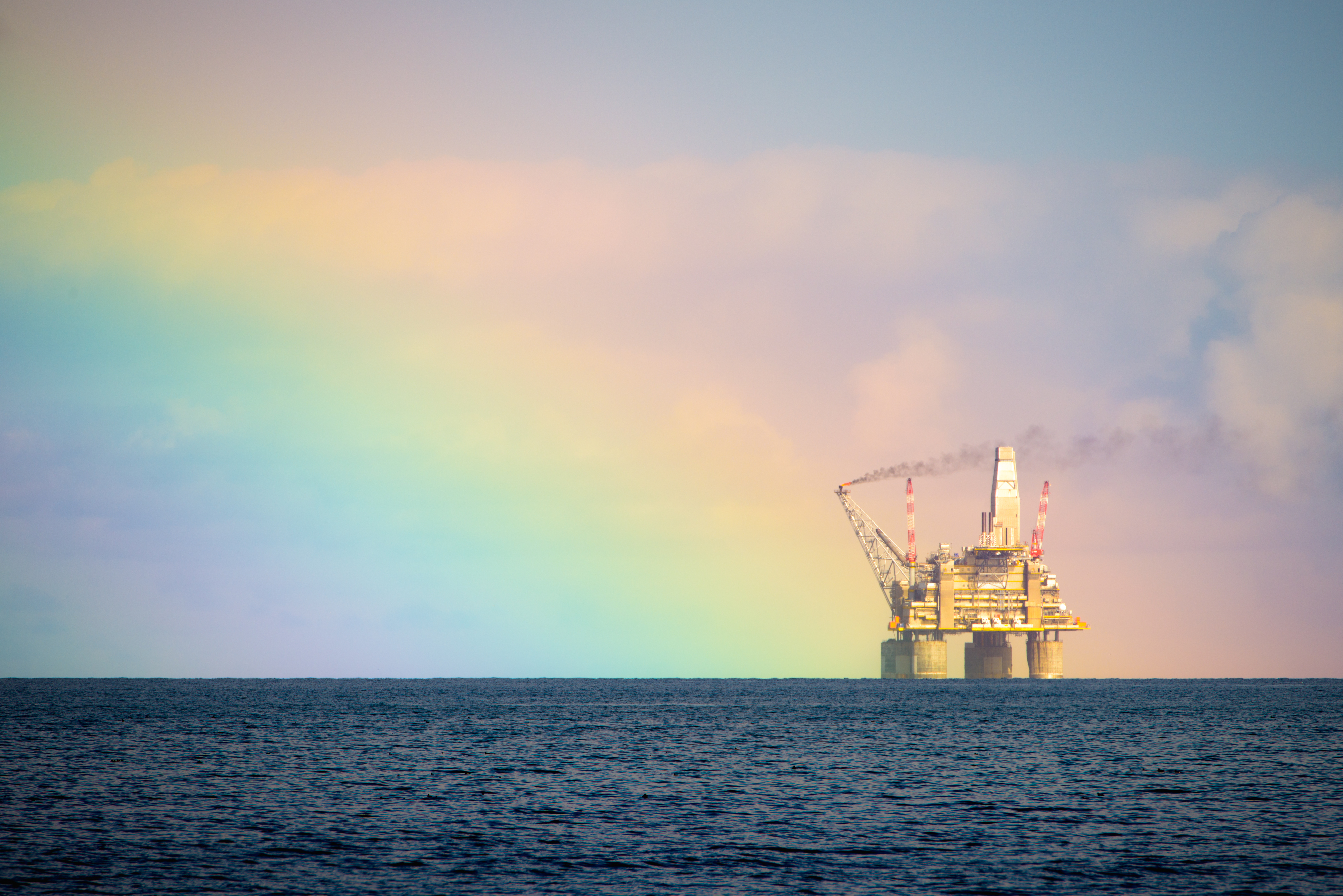 Выполнение проектно-конструкторских и монтажных работ на Морских буровых платформах (Сахалин-2)